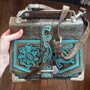 Patricia Nash cross body purse